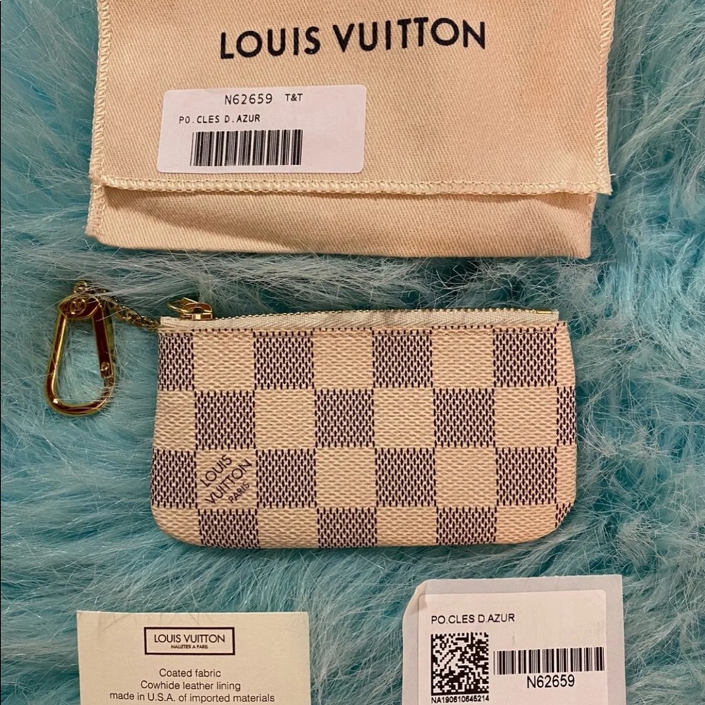 LOUIS VUITTON KEY POUCH DAMIER AZUR